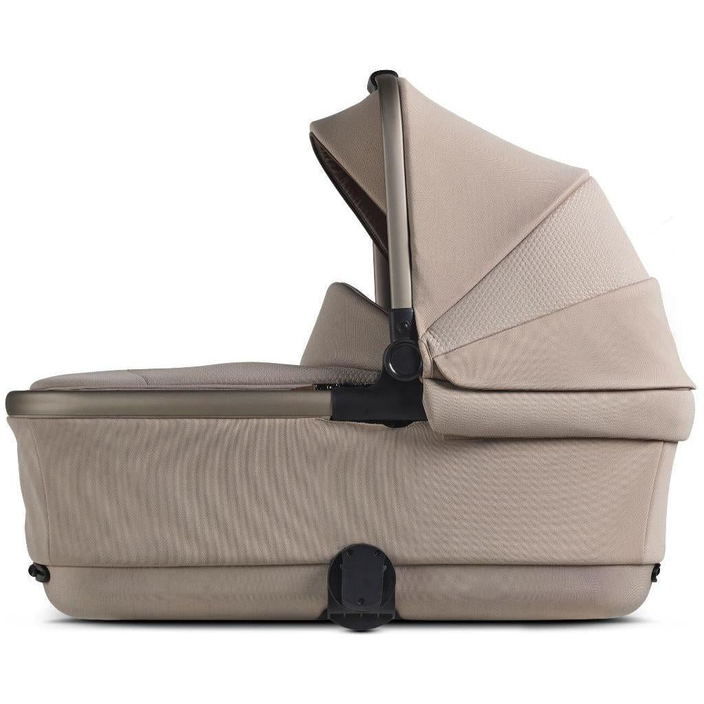 Silver Cross Reef 2 First Bed Folding Bassinet (2025 Edition)