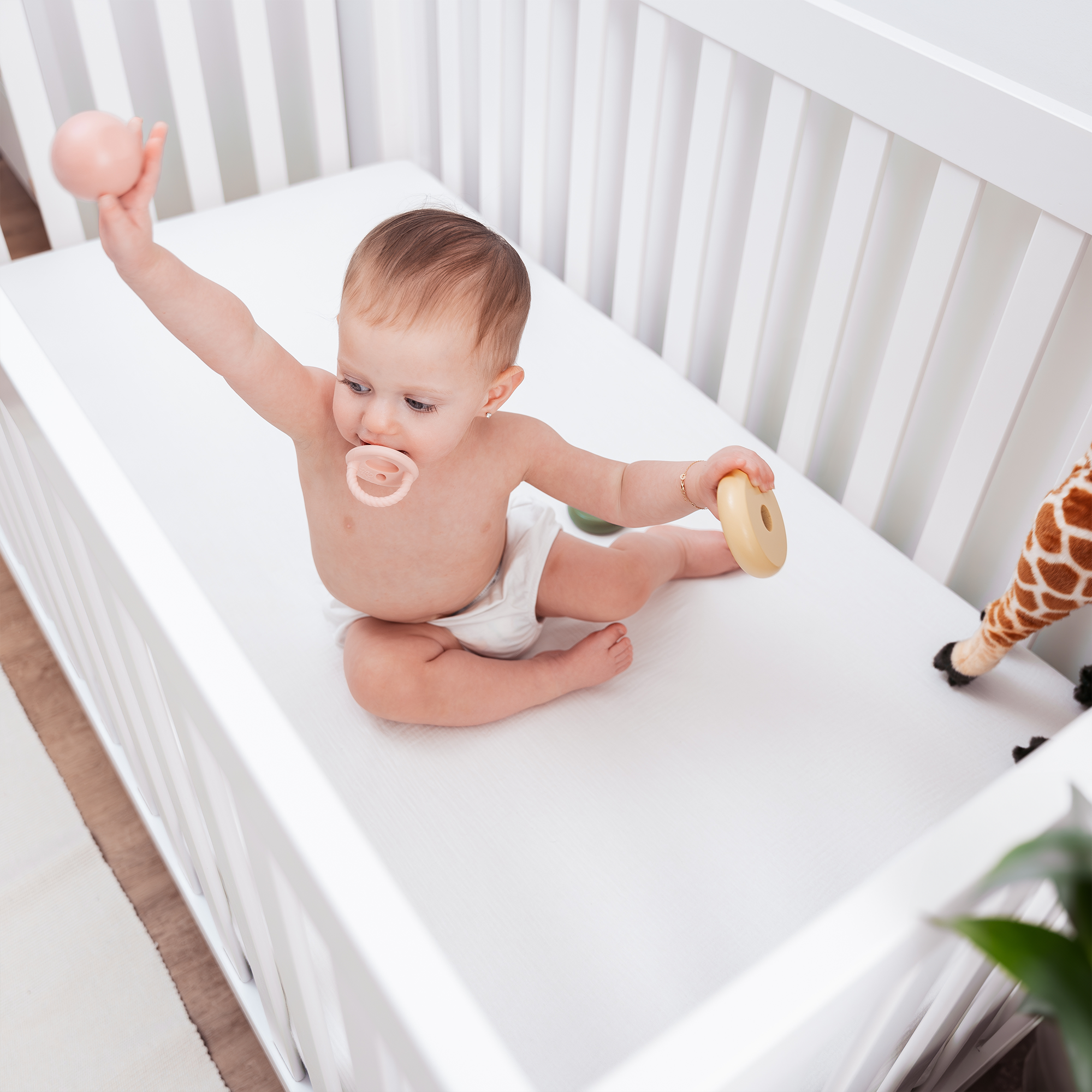 Comfy Cubs Muslin Fitted Crib Sheet