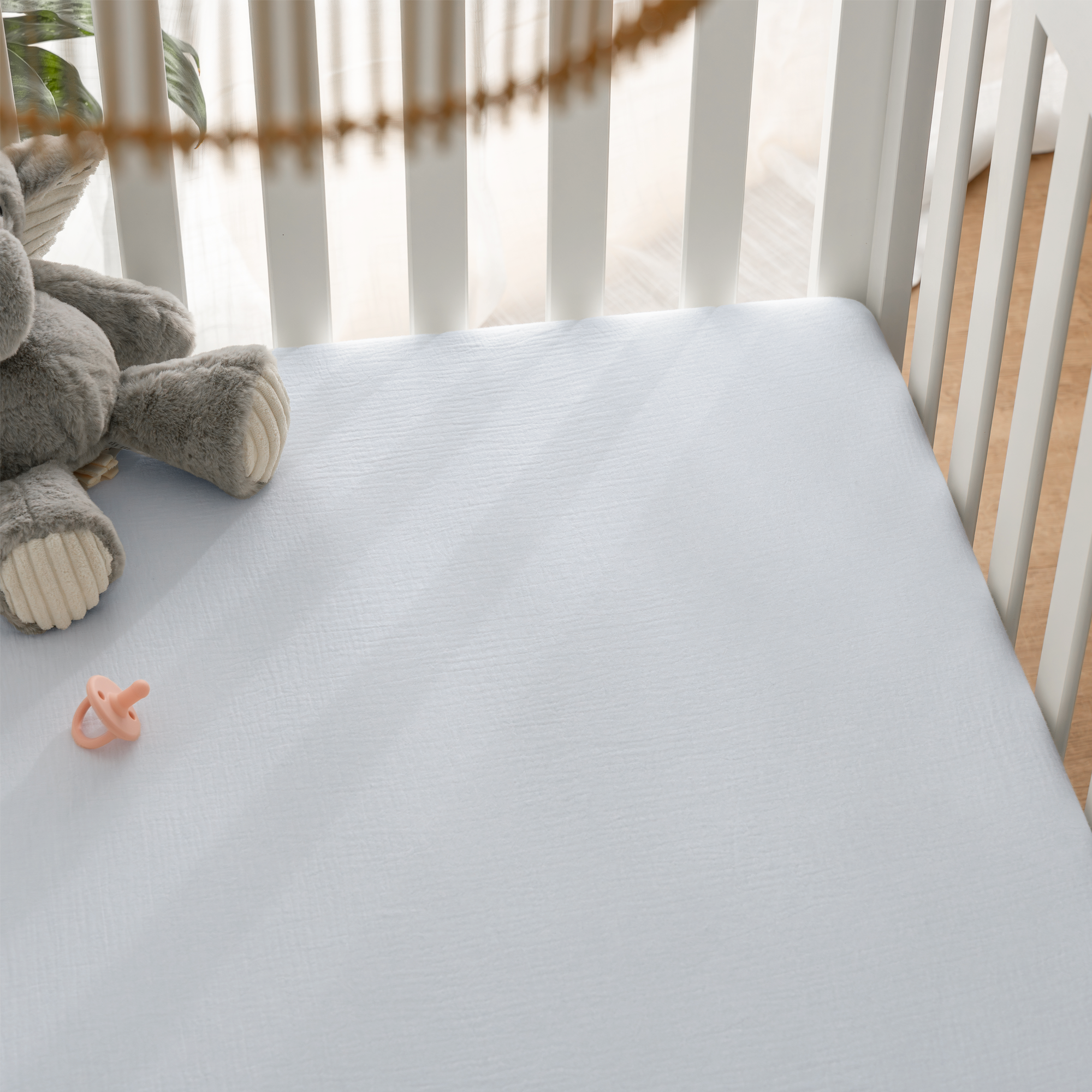Comfy Cubs Muslin Fitted Crib Sheet