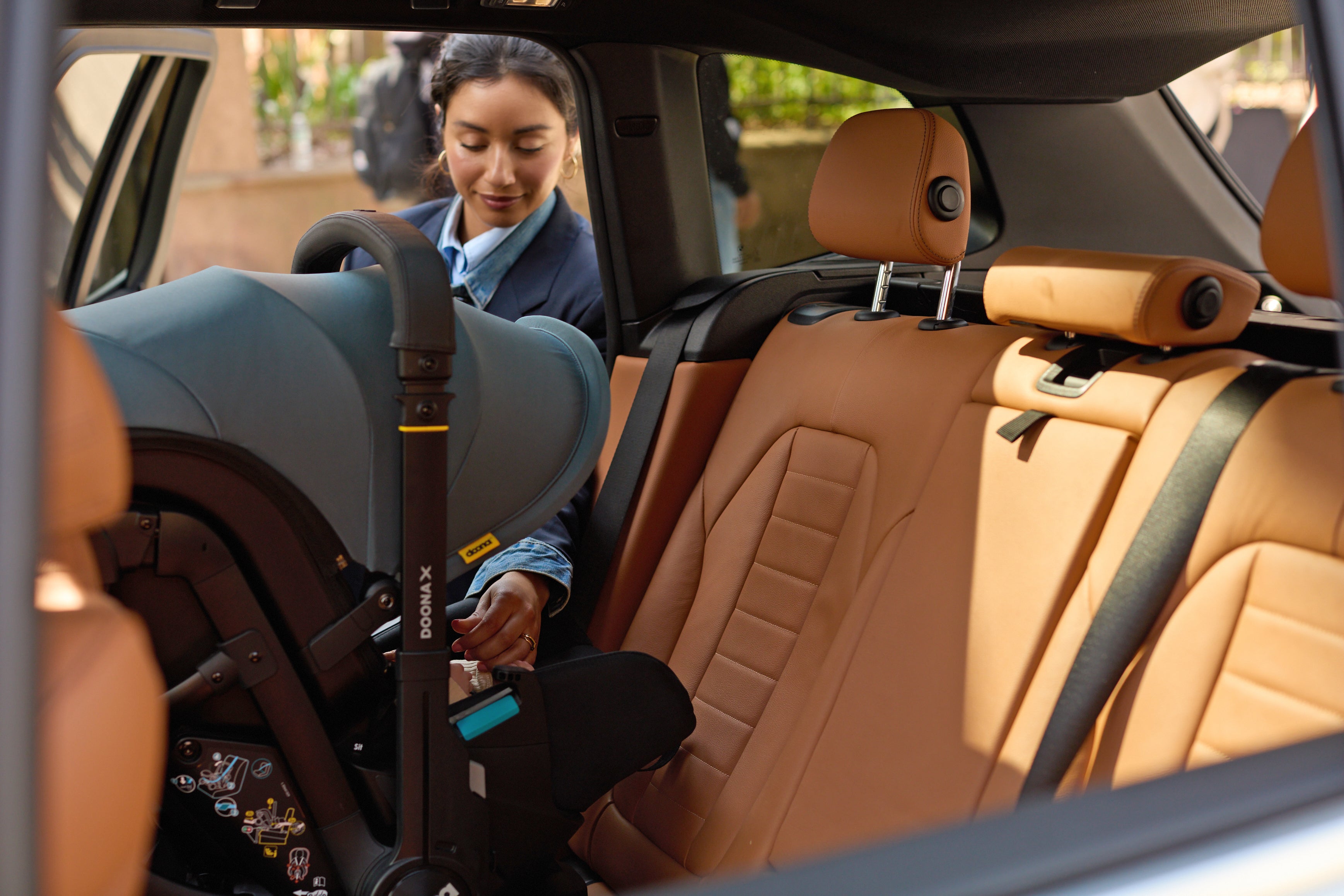 Doona X Infant Car Seat Stroller & Latch Base