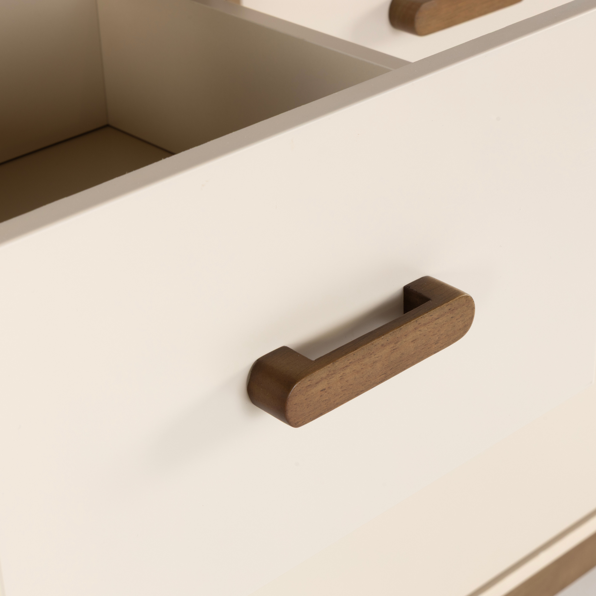 dadada Soho 5-Drawer Dresser
