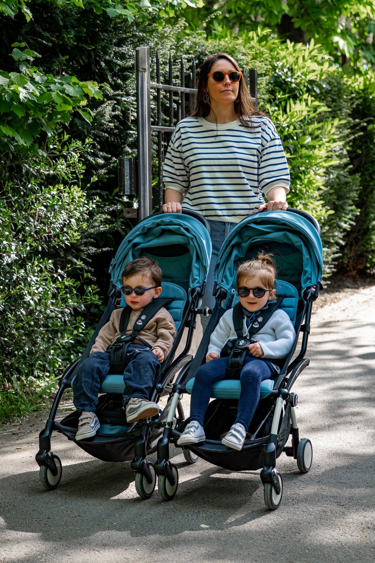 Magnetic Connectors for Attaching Two Single Strollers