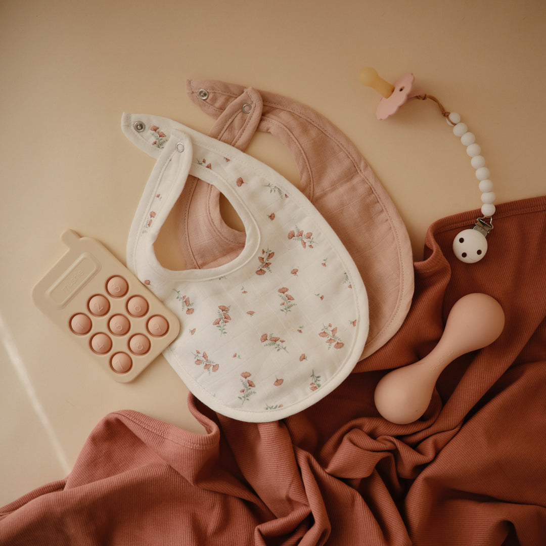 Mushie Muslin Baby Bib 2-Pack