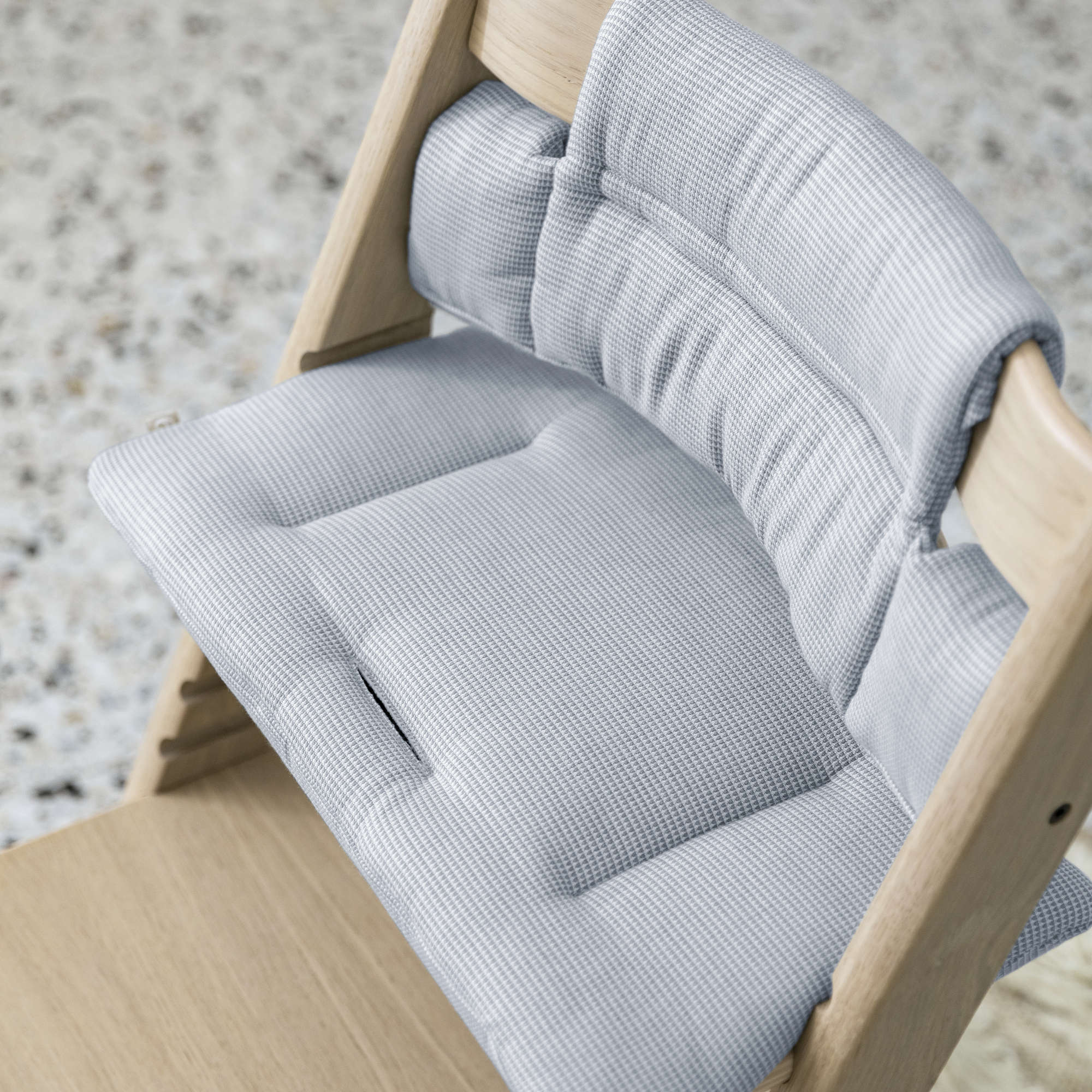 Stokke Tripp Trapp High Chair² Oak with Cushion + Stokke Tray
