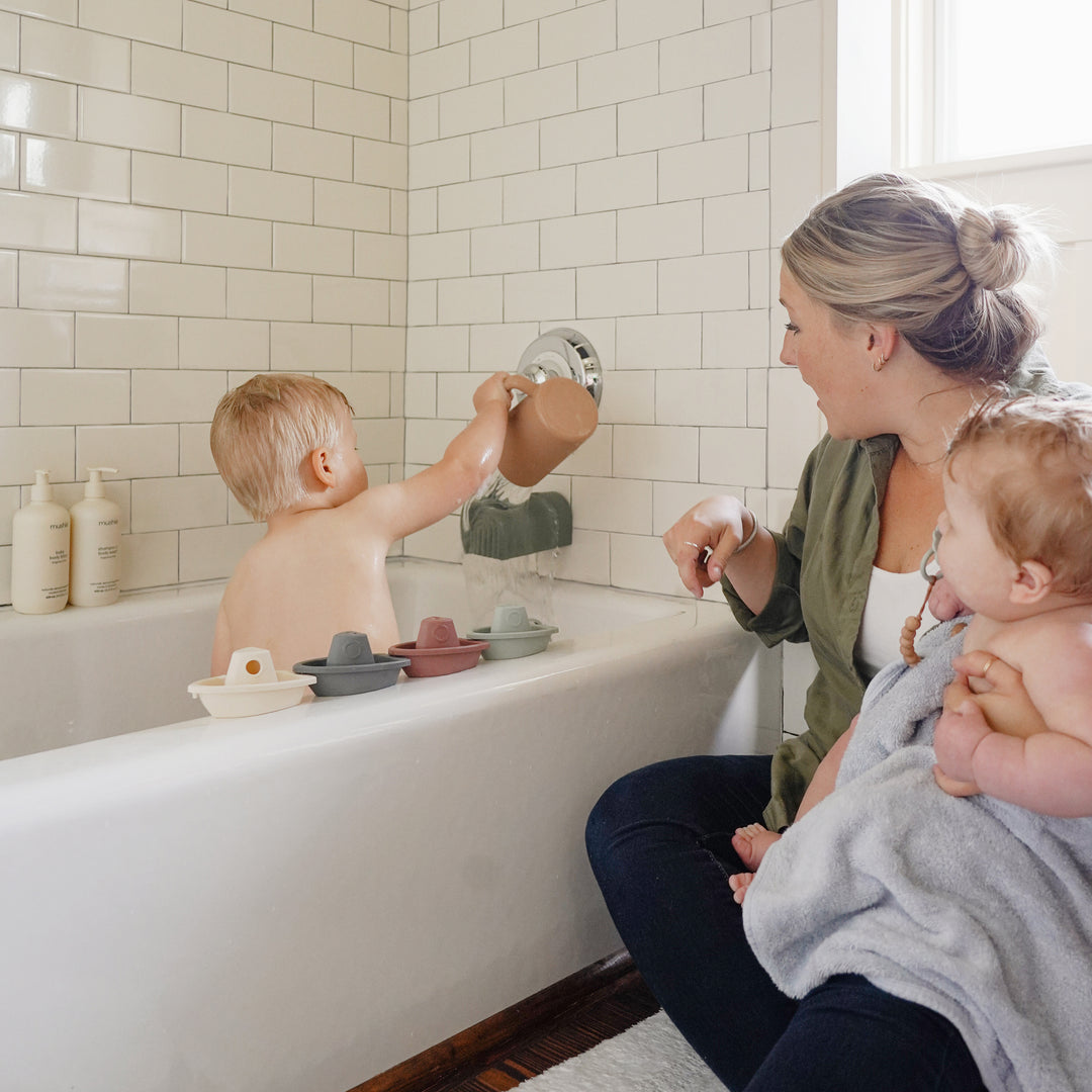 Mushie Stackable Bath Boats