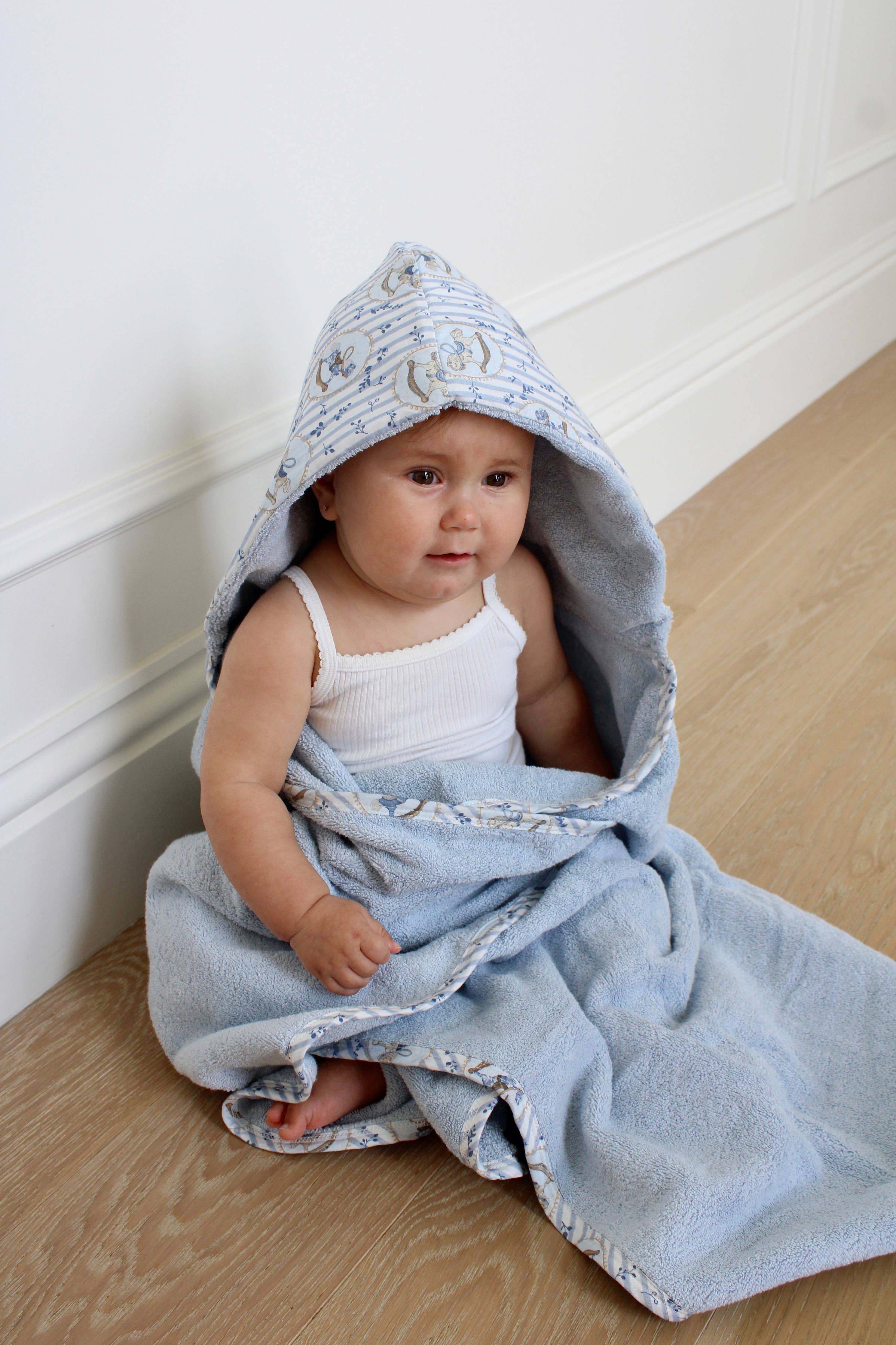 Little Threads Rocking Horse Hooded Bath Towel