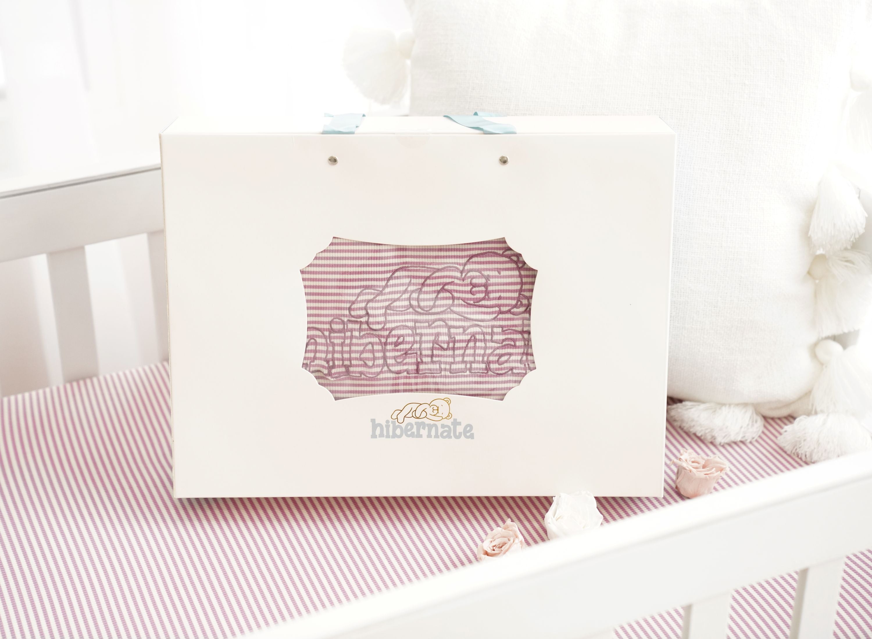 Hibernate 3 Piece Crib Linen Set (52"x 28")