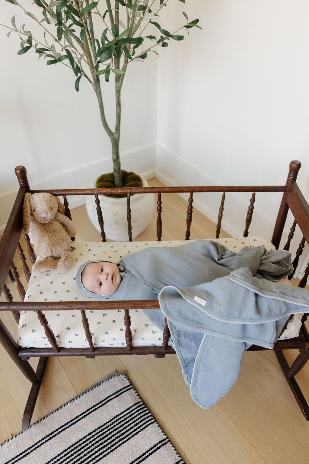 Aurora Classics Breathable Muslin Swaddle with Scallop