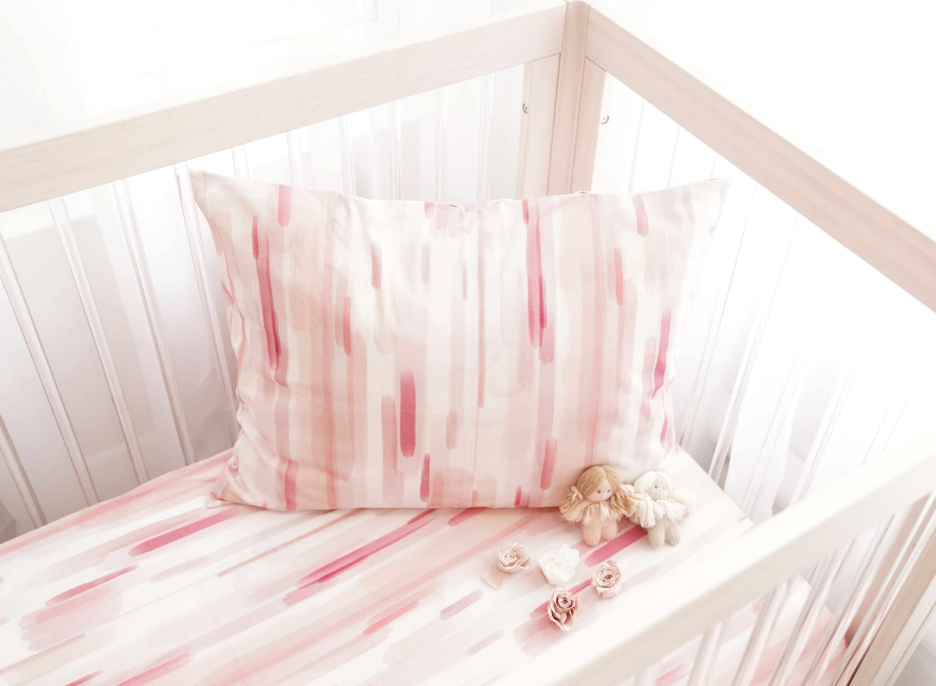 Hibernate 3 Piece Crib Linen Set (52"x 28")