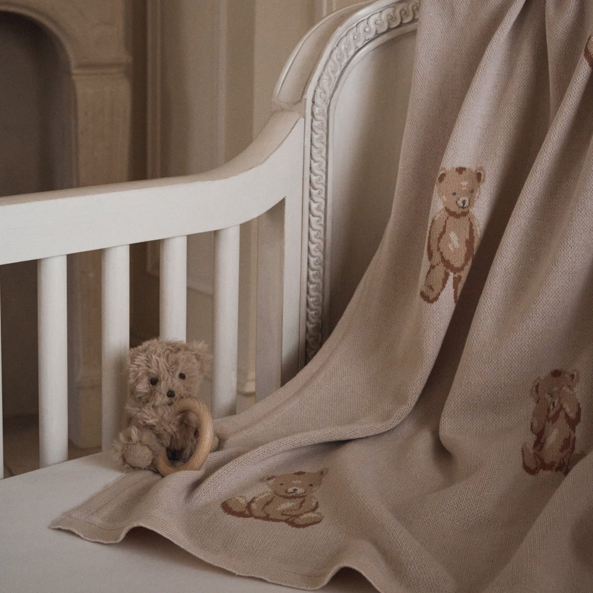 Elegant Baby Teddy Bear Knit Blanket