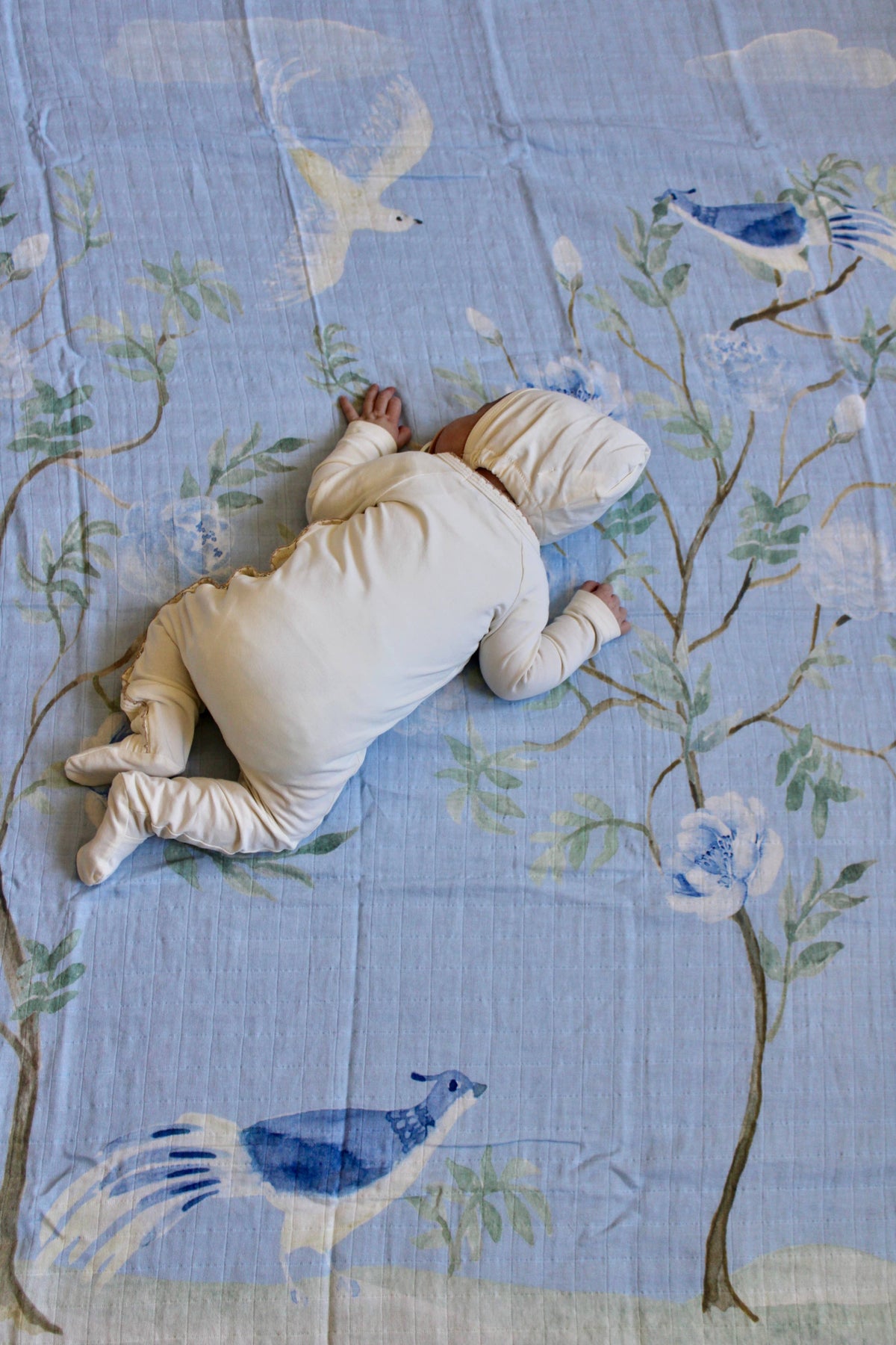 Little Threads The Dove Muslin Blanket