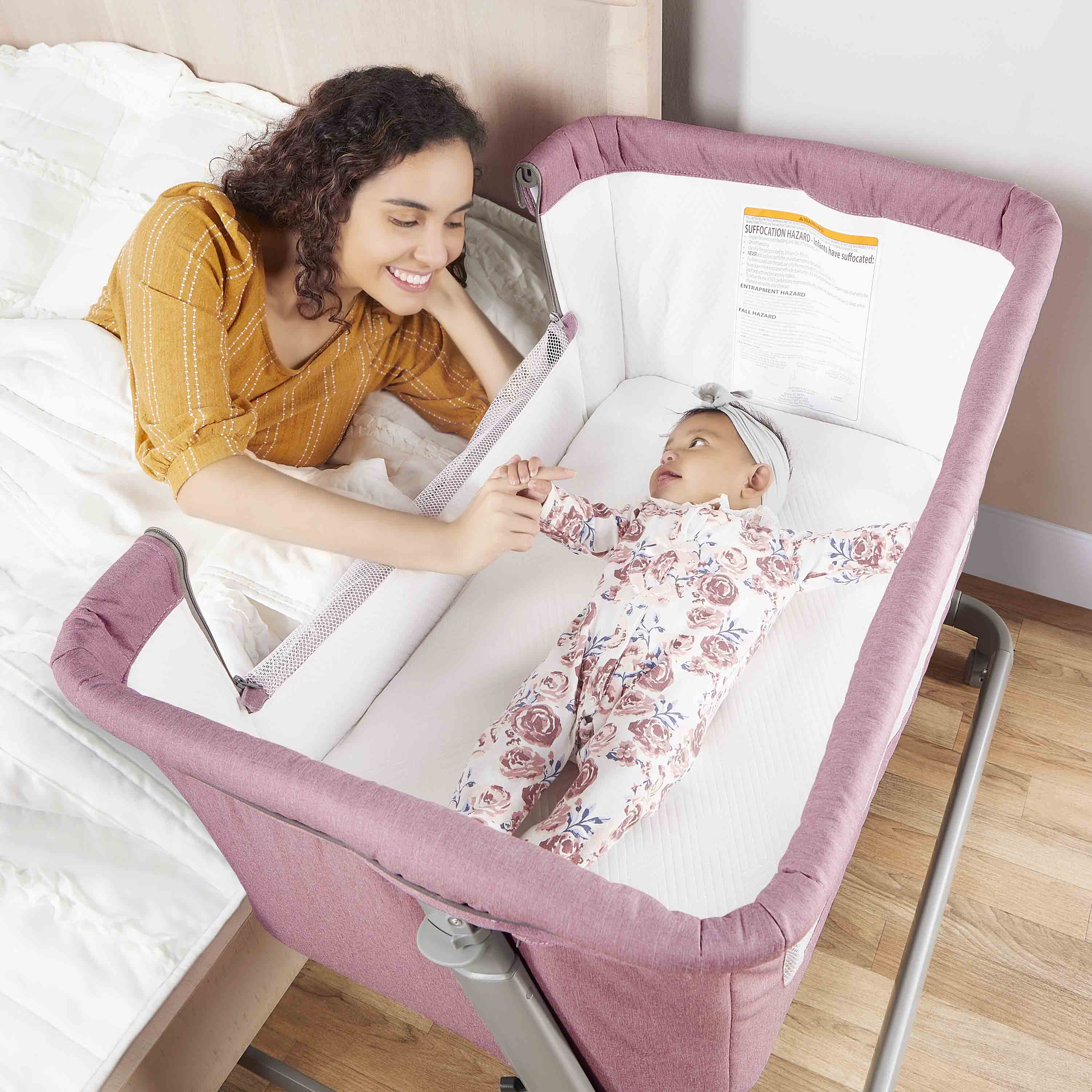 Dream On Me Seashell Bassinet and Bedside Sleeper