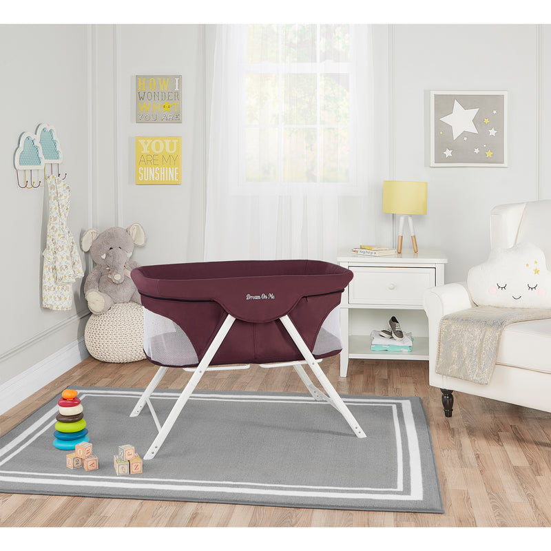 Dream On Me Portable Traveler Bassinet