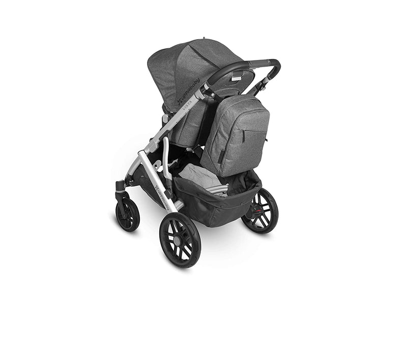 Connect Mega babies' UPPAbaby changing backpack easily to your UPPAbaby stroller.