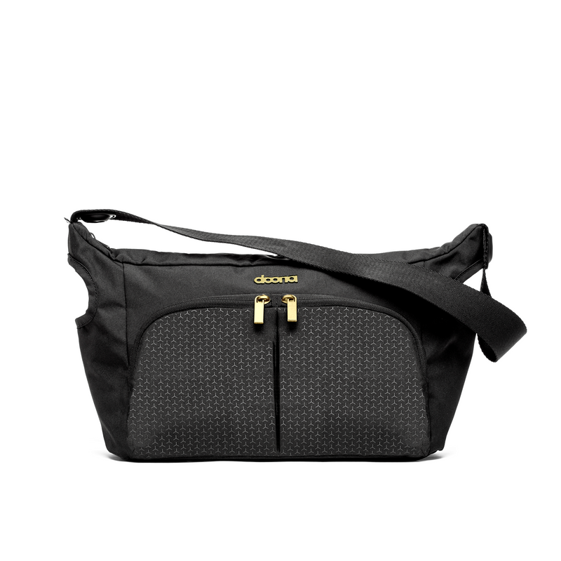 Doona essentials best sale bag nitro black