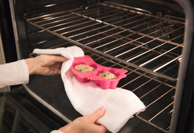 Innobaby Din Din SMART Silicone Steamer With Lid - Chicken