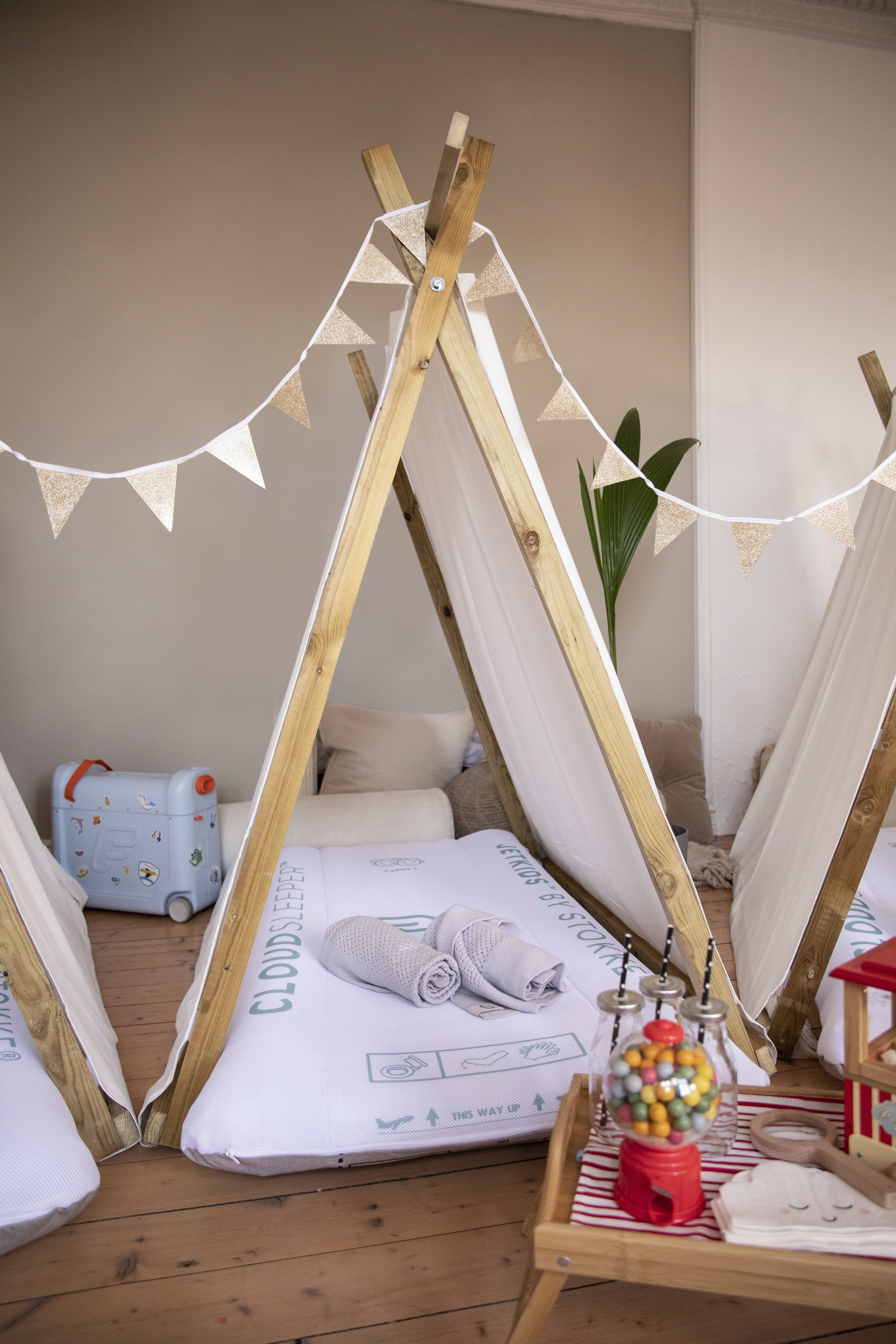 cloudsleeper jetkids by stokke Stokke Jetkids CloudSleeper