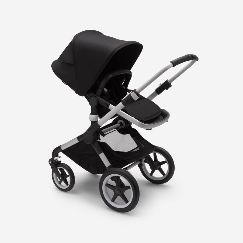 Mega babies' Bugaboo Fox looks great in the midnight black option.